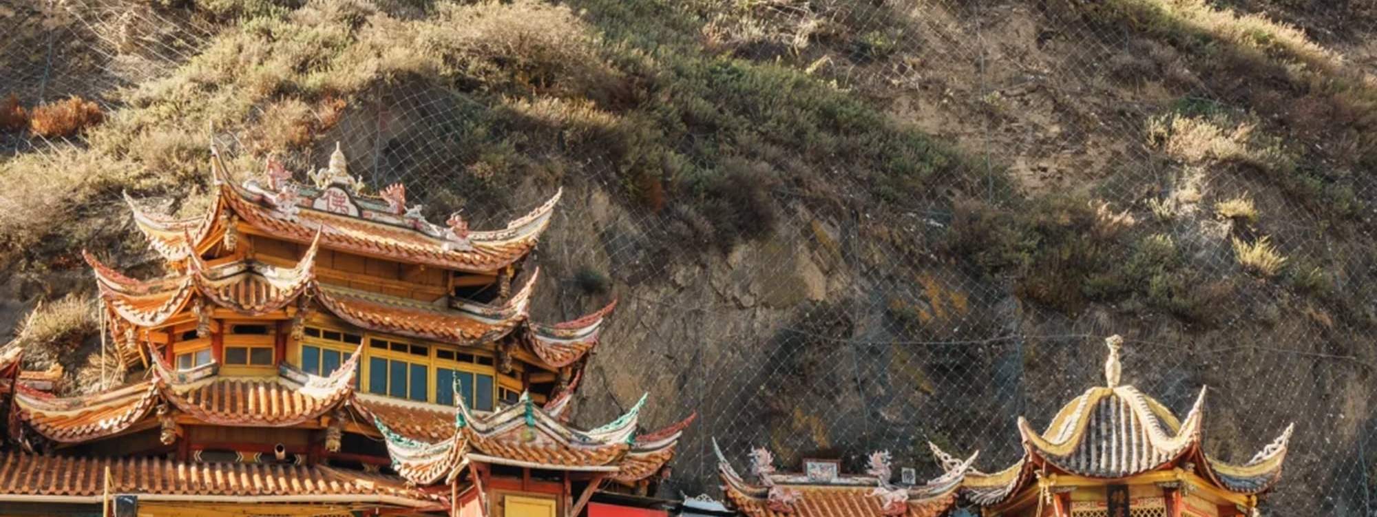 4-day tour to Jiuzhaigou, Huanglong, Dujiangyan and